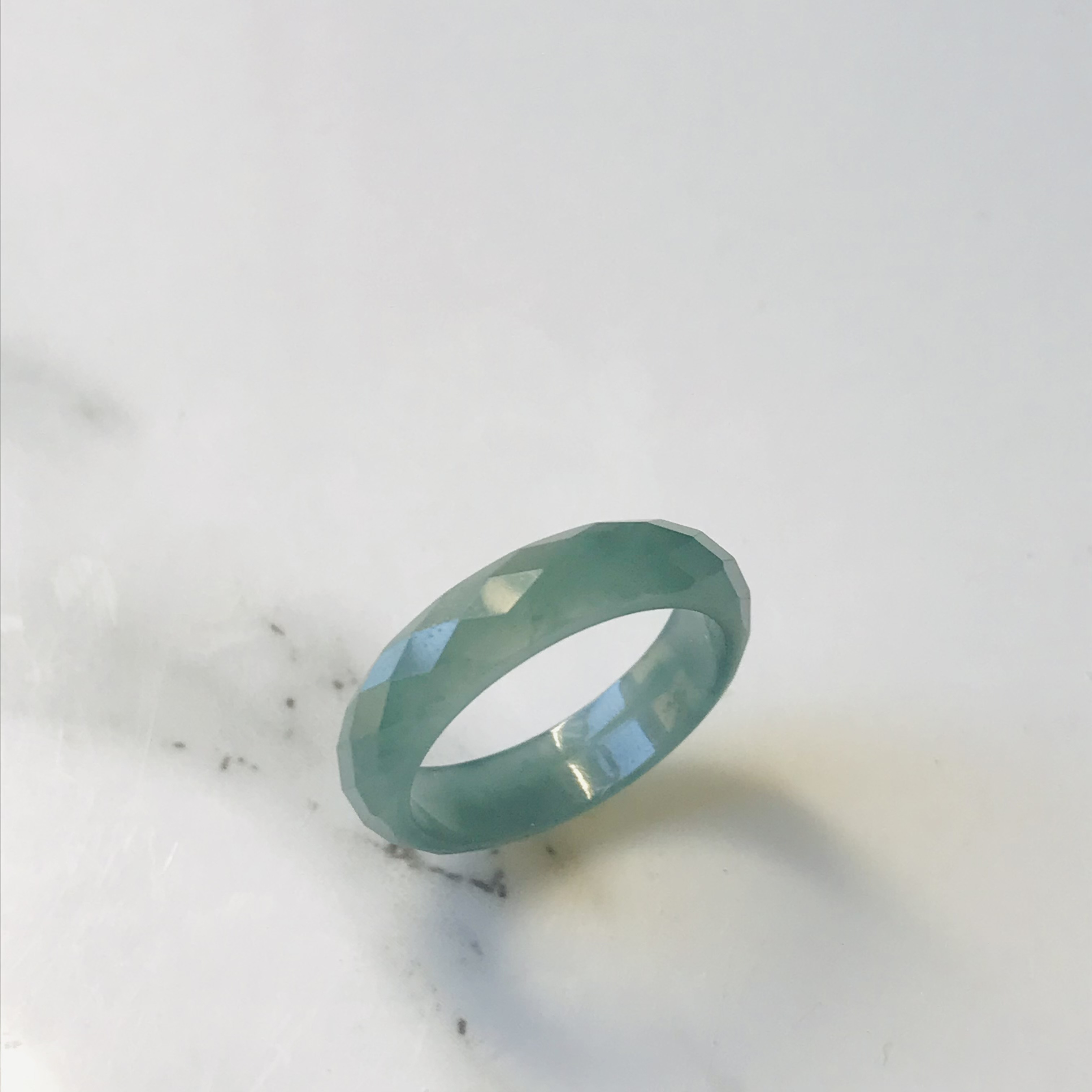 [R60-003］ ジェイド　JADE ヒスイ　本翡翠　くりぬきリング　13号　天然石　グアテマラ産　指輪　　ファセット