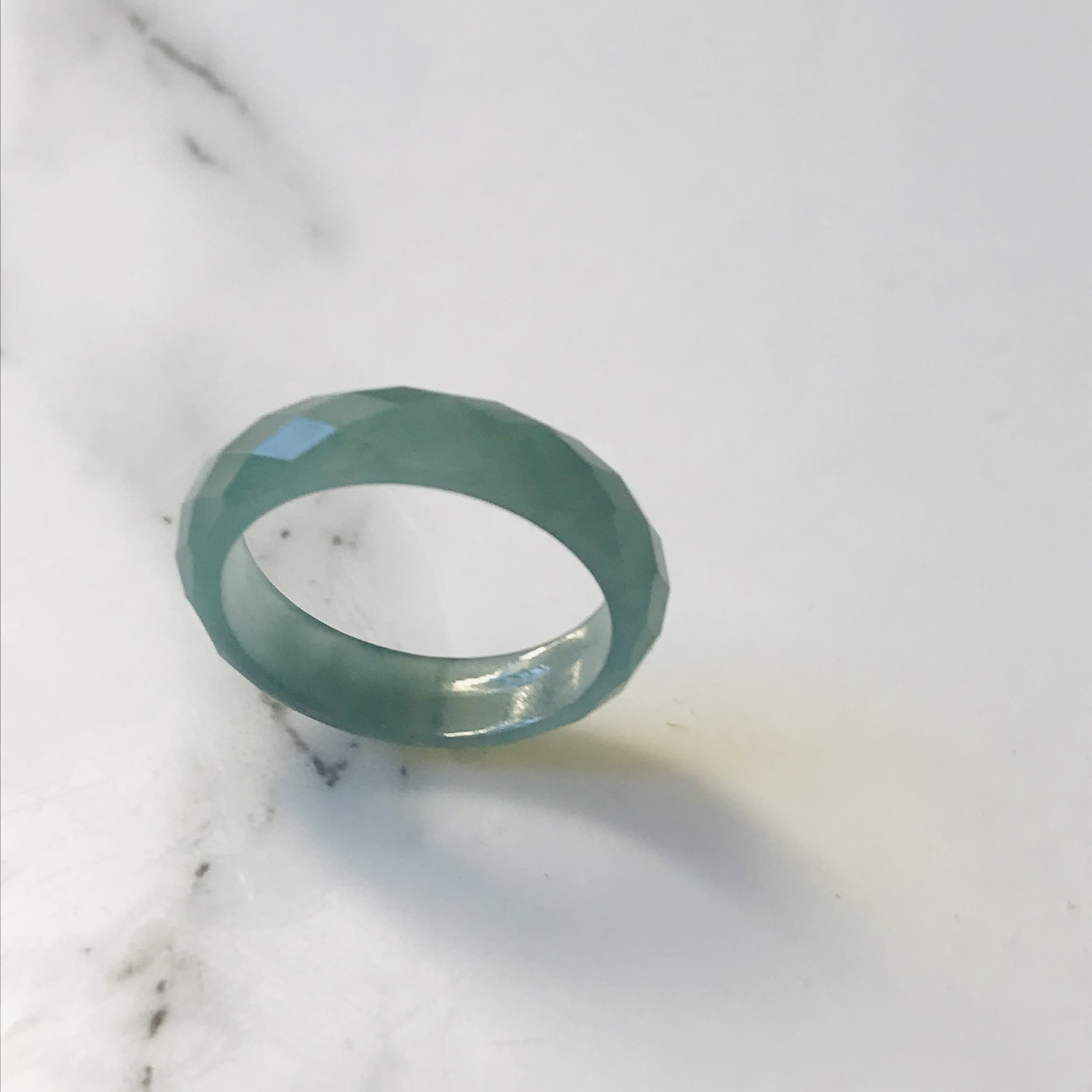 [R60-003］ ジェイド　JADE ヒスイ　本翡翠　くりぬきリング　13号　天然石　グアテマラ産　指輪　　ファセット