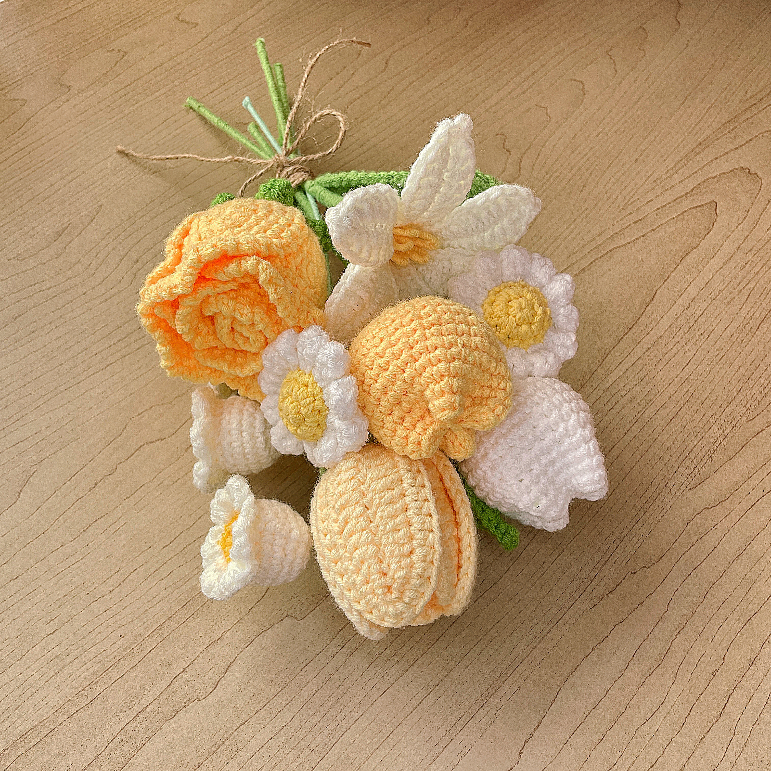 《人気No.1》黄色ブーケ チューリップ 薔薇 デイジー 編み花束 ブーケ 毛糸 かぎ編み 枯れない花