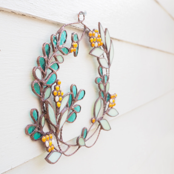 春の陽だまりステンドグラスリース（ミモザ） 6枚目の画像