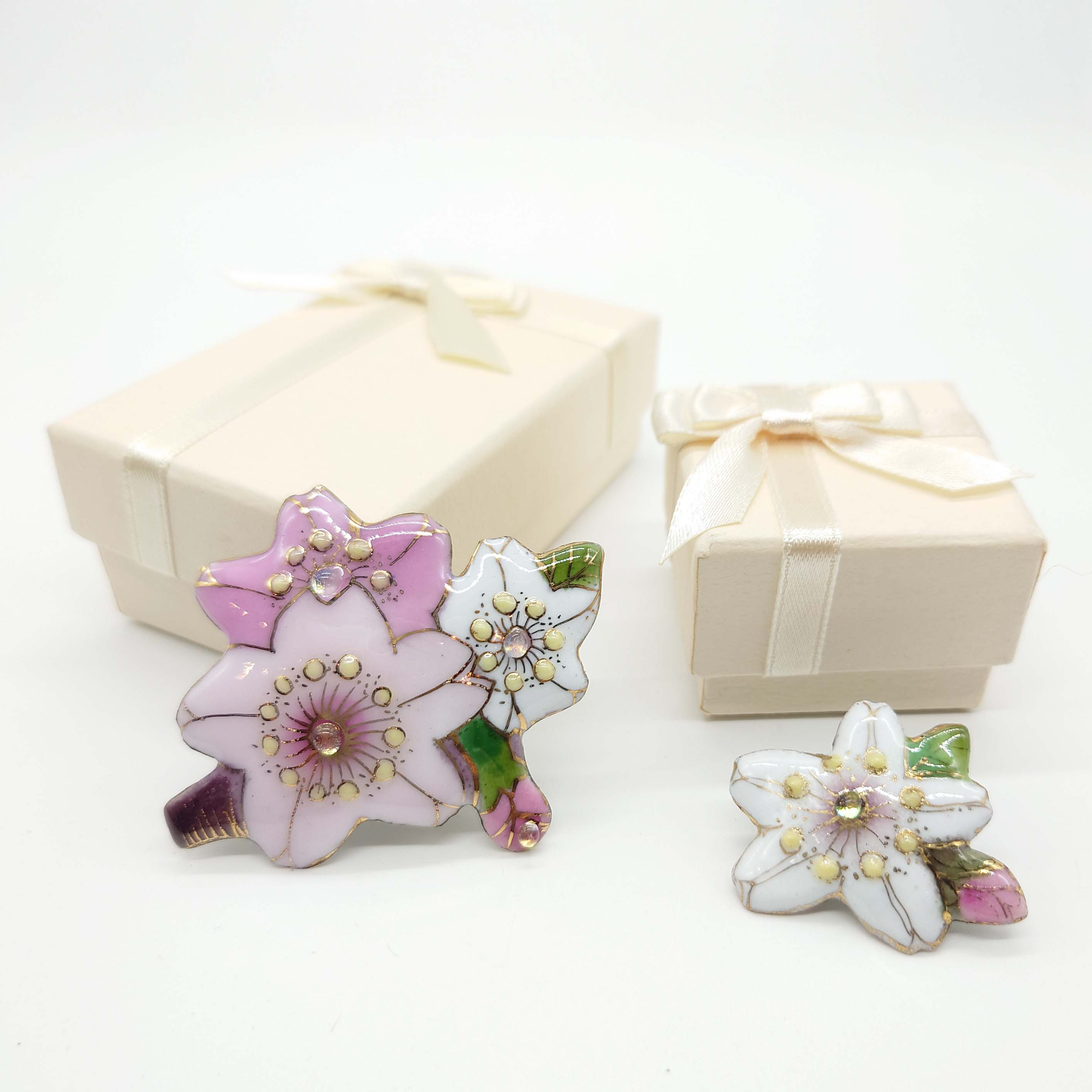 桜2025の七宝焼ブローチ[西宮100周年ラベル]【受注制作】