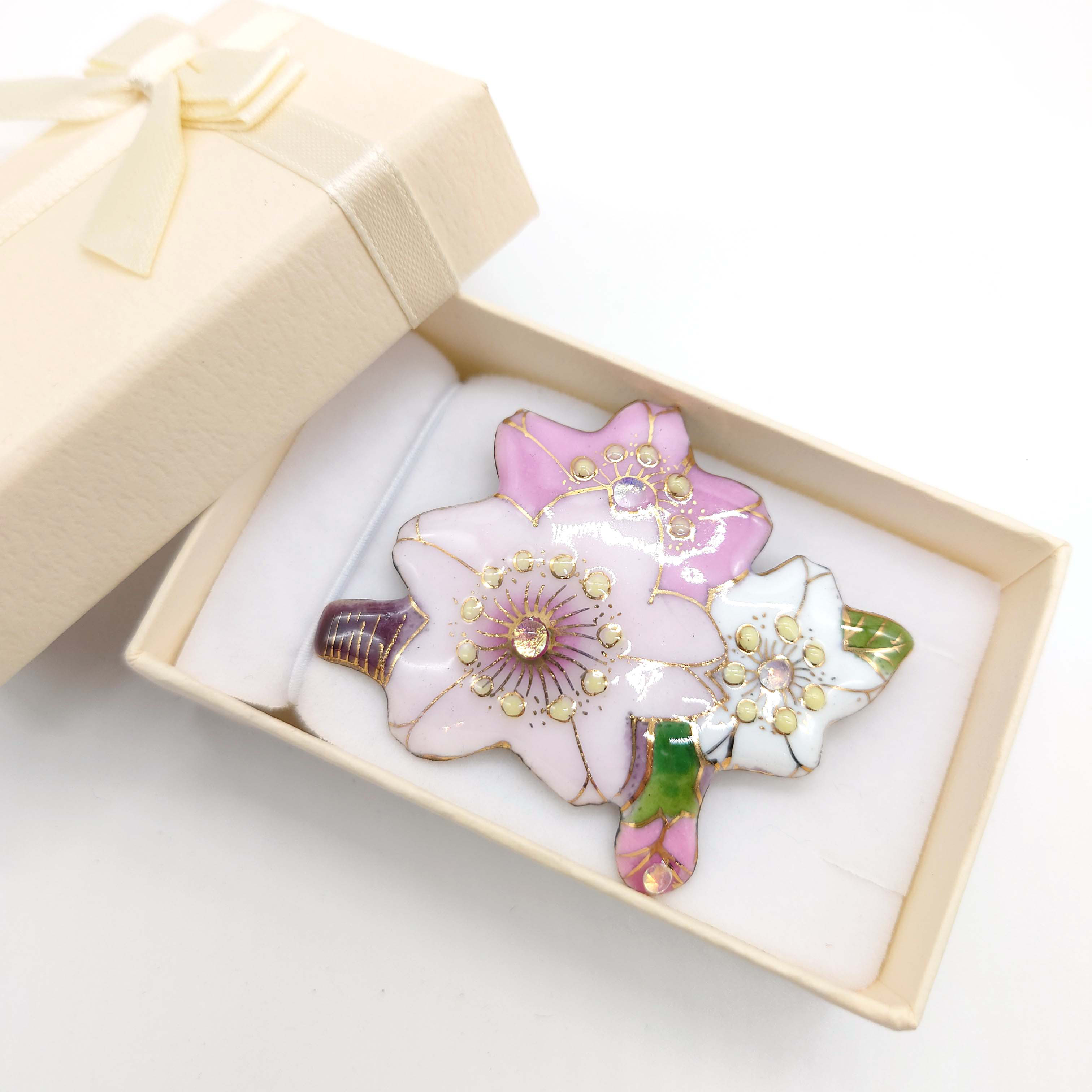 桜2025の七宝焼ブローチ[西宮100周年ラベル]【受注制作】