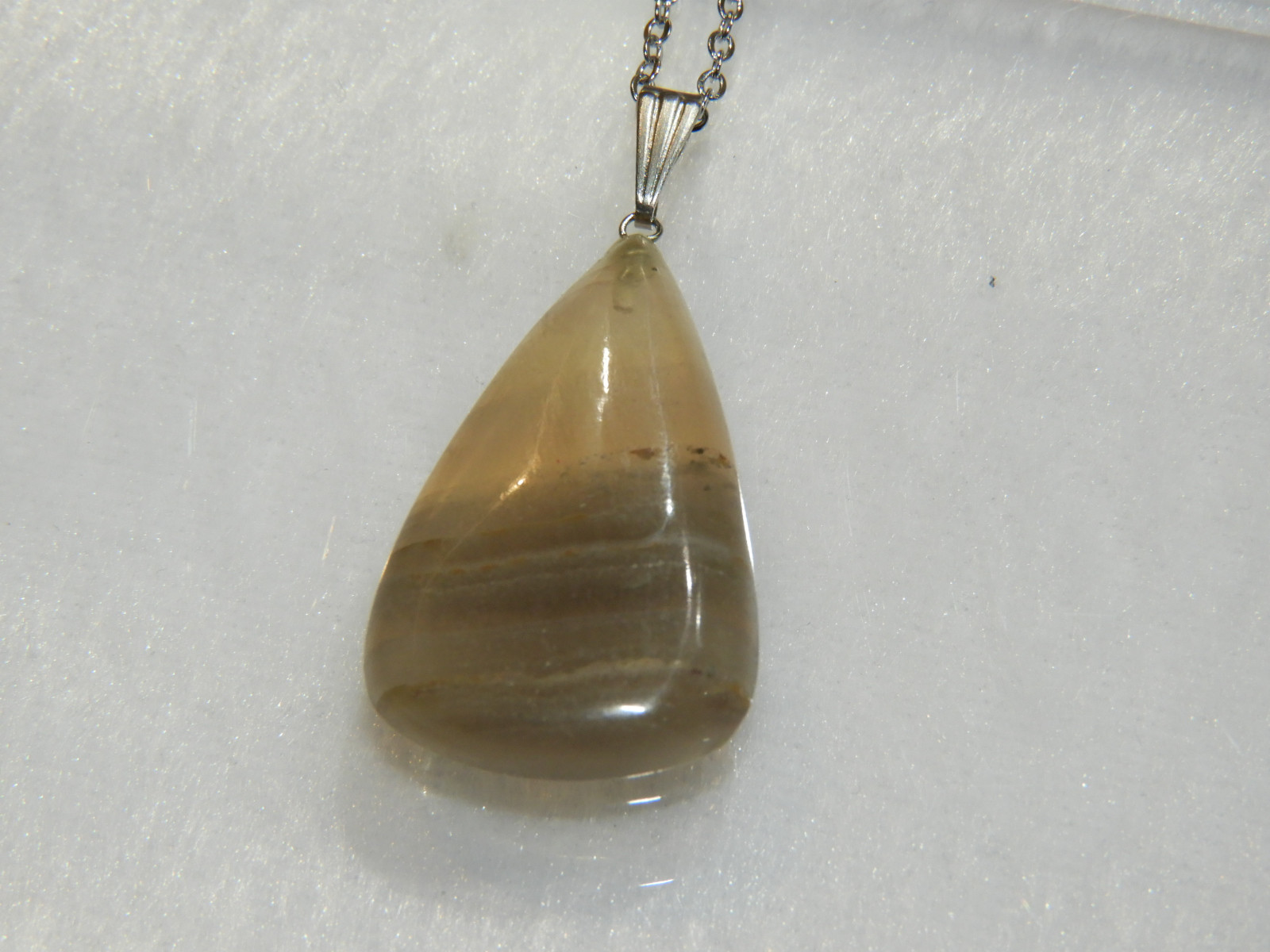 レインボーフローライトペンダント！記憶力を高め、心を癒す！メイドインジャパン　天然石　８ 4,400円