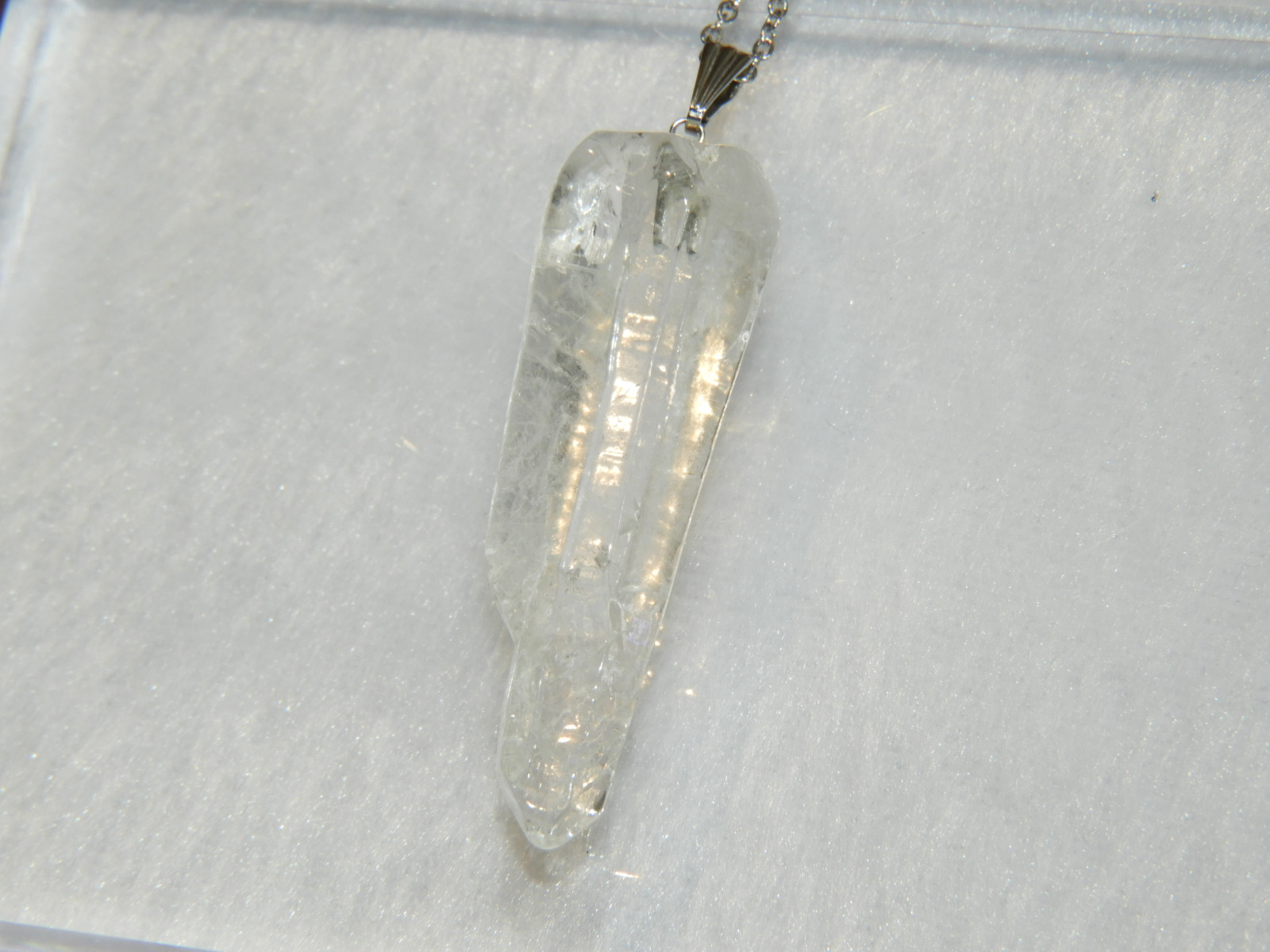 珍品チリ産のレーザークリスタル！双子水晶のペンダント！メイドインジャパン！　チリ　１