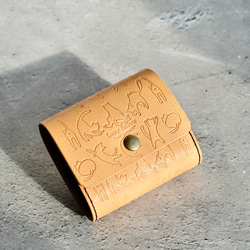 お札を折らない　猫好きのための猫のちいさなお財布　本革　手縫い　ミニ財布　三つ折り　納期約1週間　選べる４色 2枚目の画像