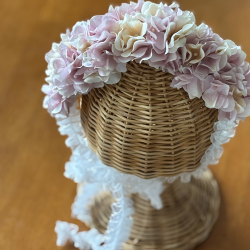 【新品/未使用】ヘッドドレス　ヘッドピース　カチューシャ　紫陽花　羽根飾り 本物の紫陽花を使った世界で1つのカチューシャ風ヘッドドレス