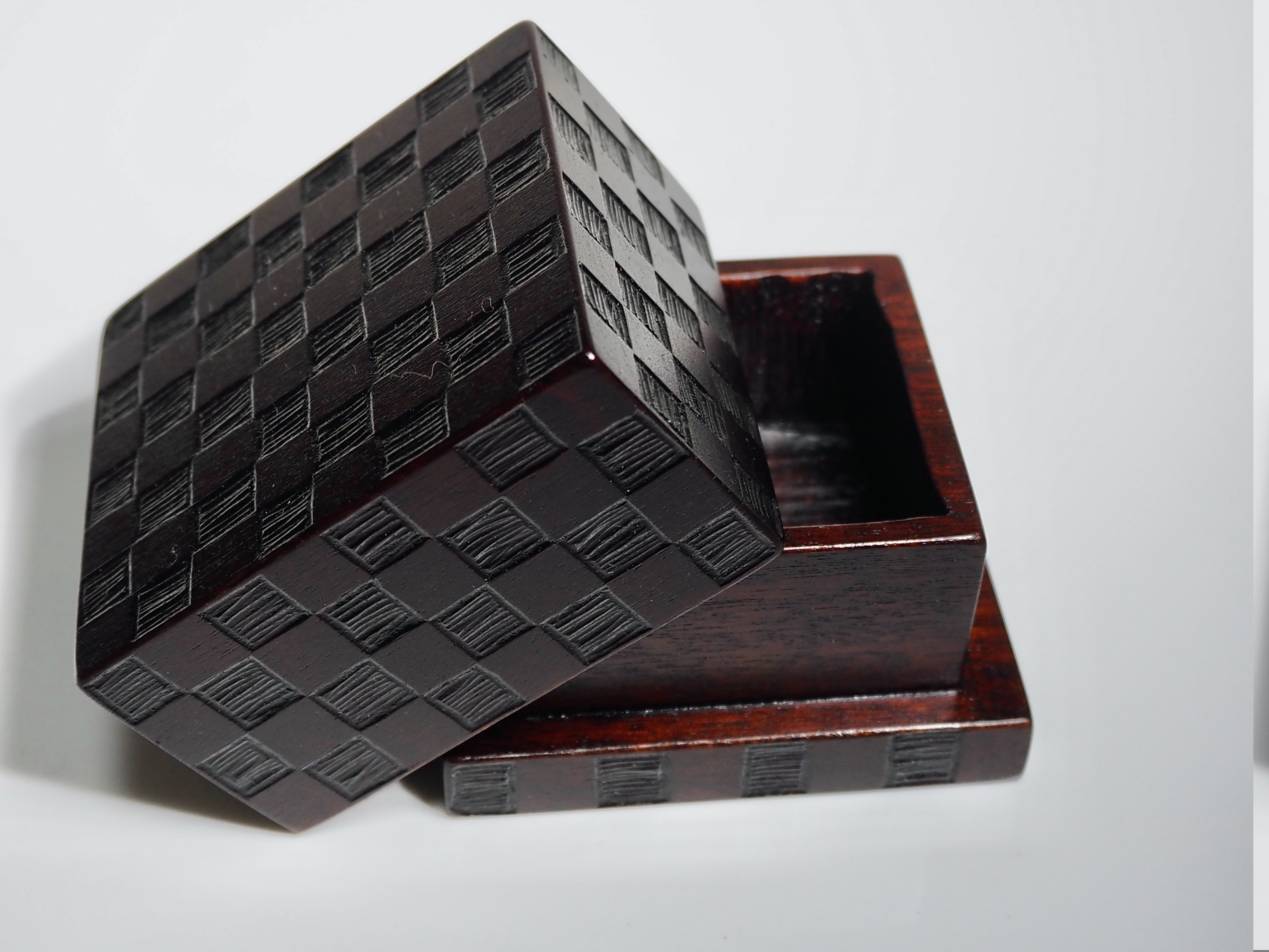 椨小箱「市松」