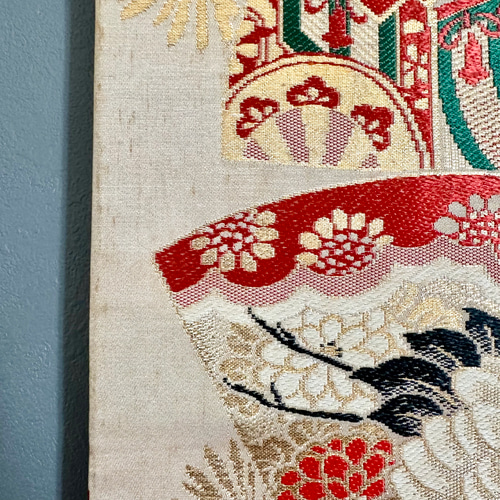 ワケありな逸品 帯のタペストリー アンティーク 花の扇に鶴 帯 着物