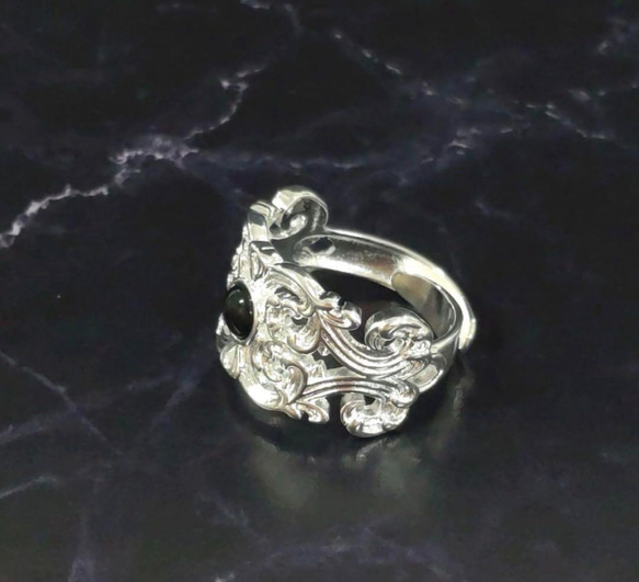 人気商品　大特価　silver925　メキシカンリング　オニキス　銀　ハンドメイド　刻印入り　　フリーサイズ　 3枚目の画像