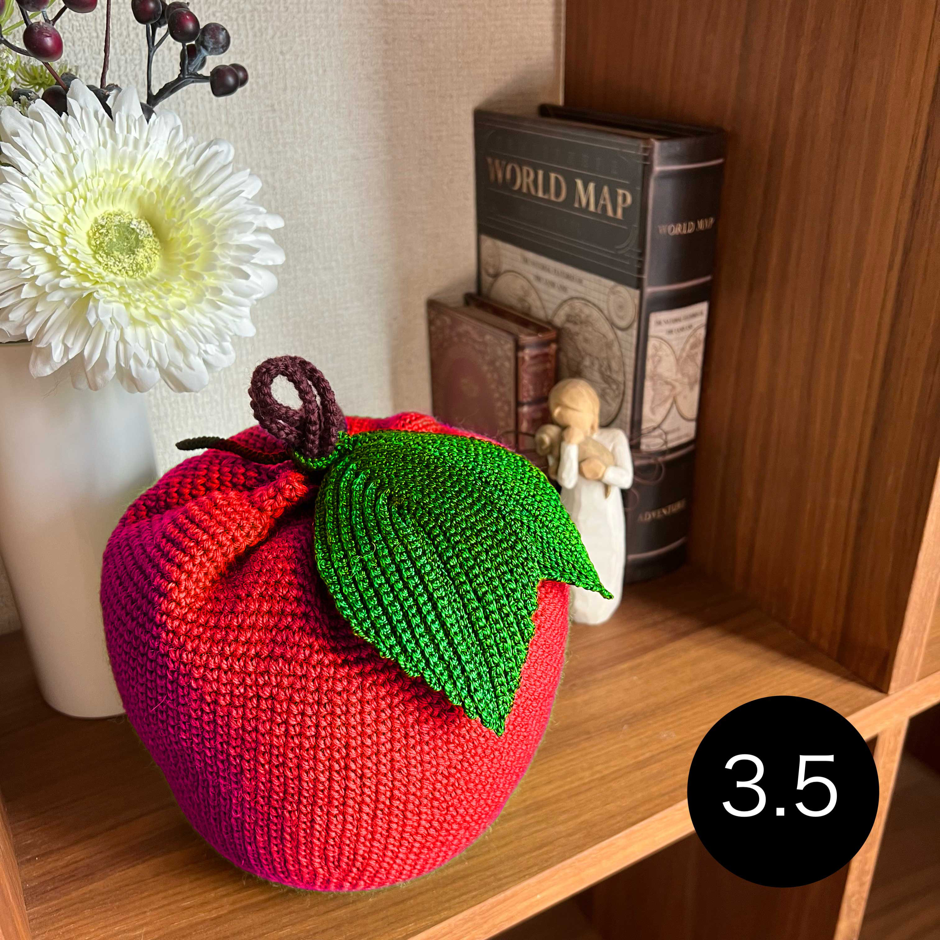 【受注製作品】赤りんごの骨壺カバー（3.5寸用）