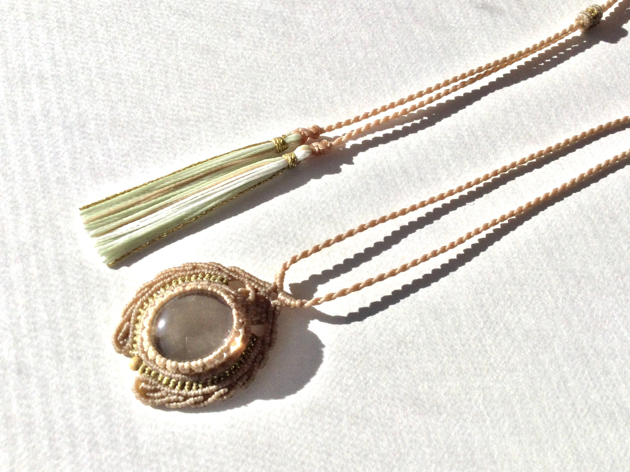 ヒマラヤ水晶のマクラメネックレス