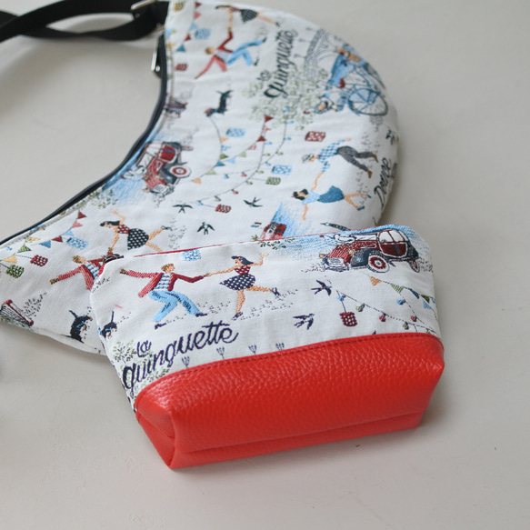 [売約済]フランス生地赤いジャガード織ポーチ、パリの風景 4枚目の画像