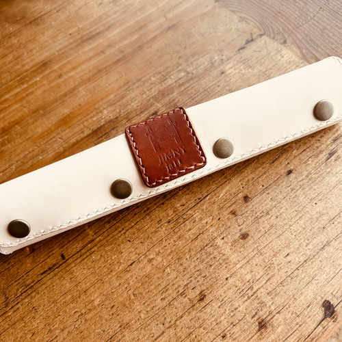 jj.jun.551102 　 本革アシストグリップカバー　姫路レザー　白 ☆NEW☆Jimny ジムニー( ja11)＊助手席アシストグリップカバー(送料込