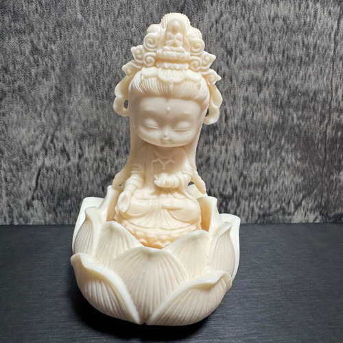 蓮の花に座る観音様 置物 菩提樹 その他置物 LUNASTONE 通販 18893815