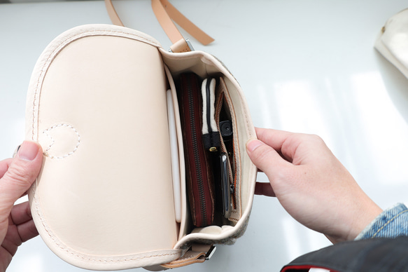 【訳あり特価セール】大人気！ショルダーバッグ クラシックサドルバッグ 12枚目の画像