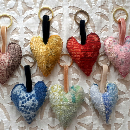 布フェルトハートのチャーム ピンク〈布フェルト キーホルダー ハート