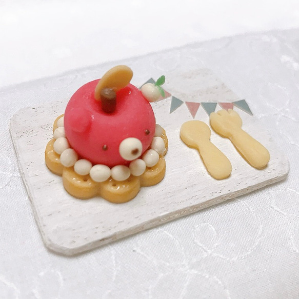 新作】＊くまさんの赤りんごタルトクッキー＊ りんごコンポート ケーキ