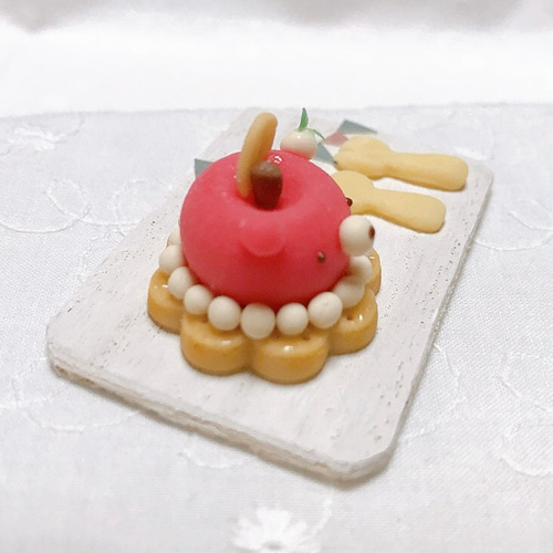 新作】＊くまさんの赤りんごタルトクッキー＊ りんごコンポート ケーキ