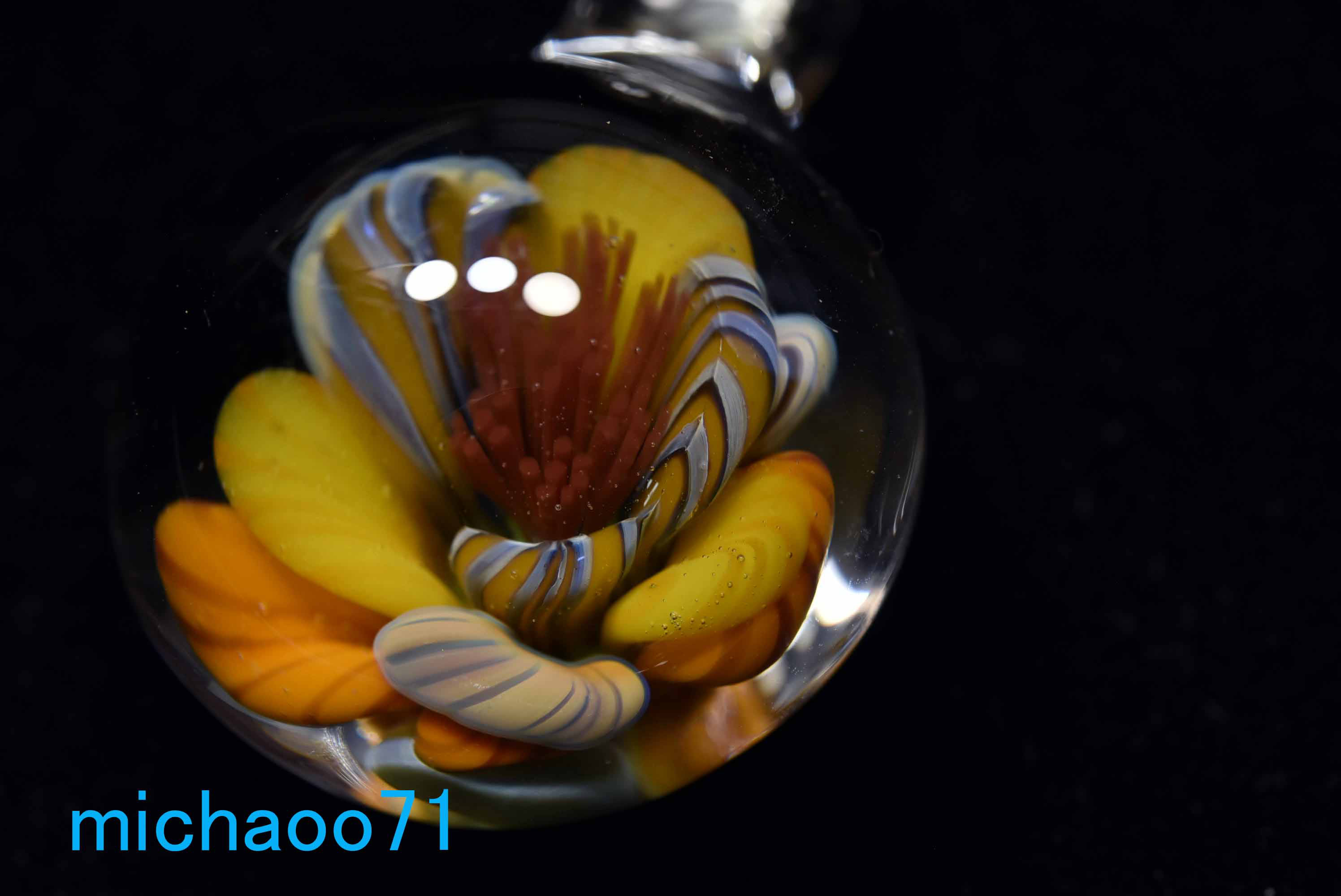 フラワー ガラスのペンダントトップ　(12105-P21 GLASS FLOWER  ＃ガラスアクセサリー 9,417円