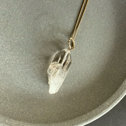 超希少！天然の奇跡虹入り◇水入り虹入り水晶◇ペンダントトップ 超レア 流砂入り！虹入り！水入り水晶 ペンダント☆古代水入り