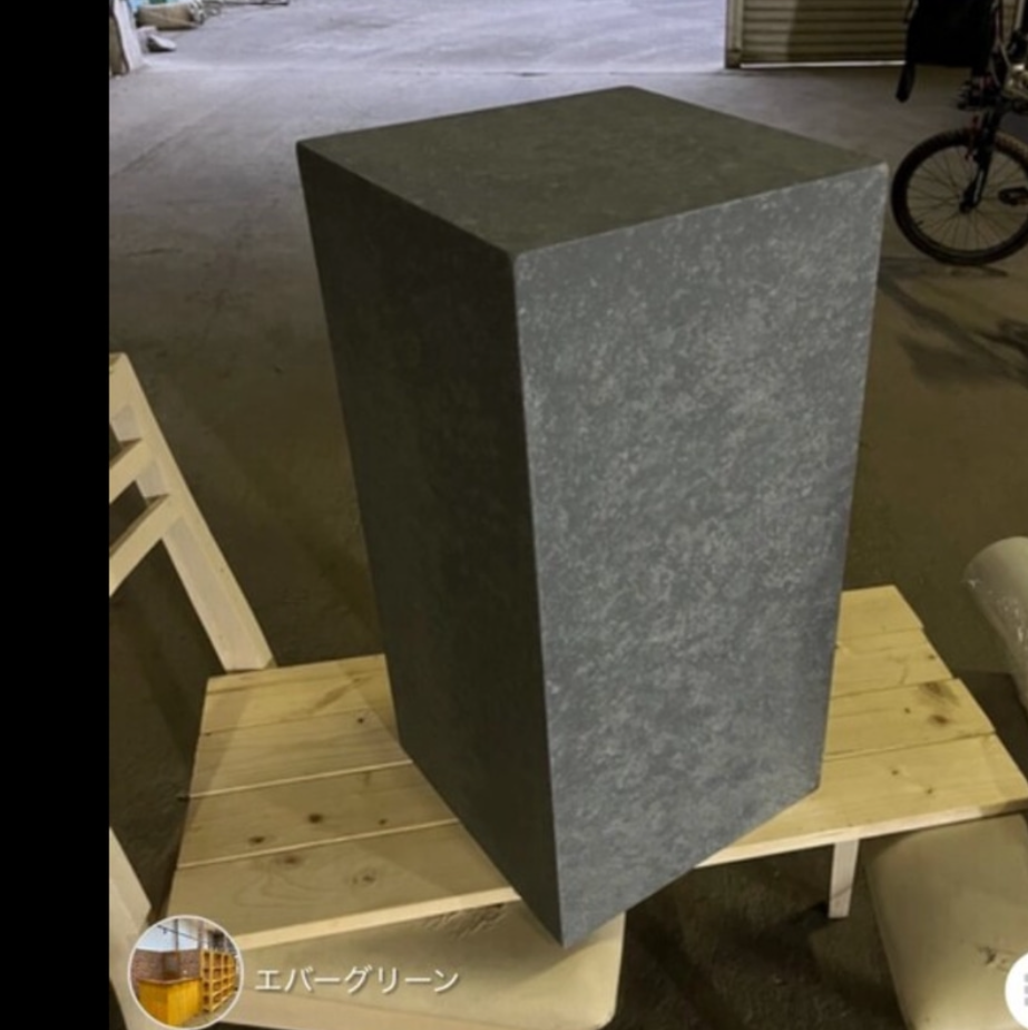 石っぽい　ディスプレイラック