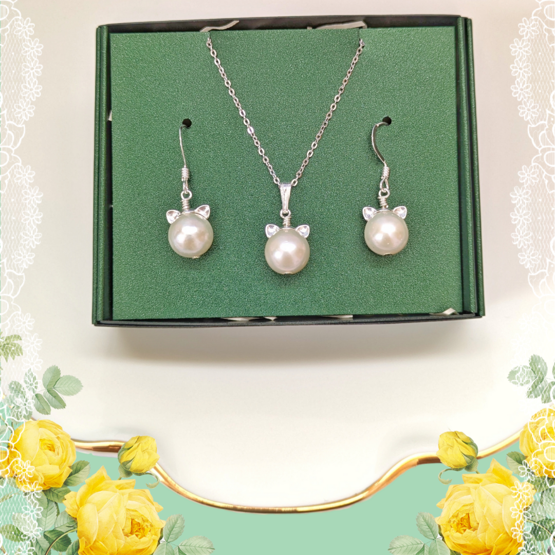 セット販売★送料無料★【パールになった猫　ピアス/イヤリング＆ネックレス】 Silver925　淡水パール　セミラウンド