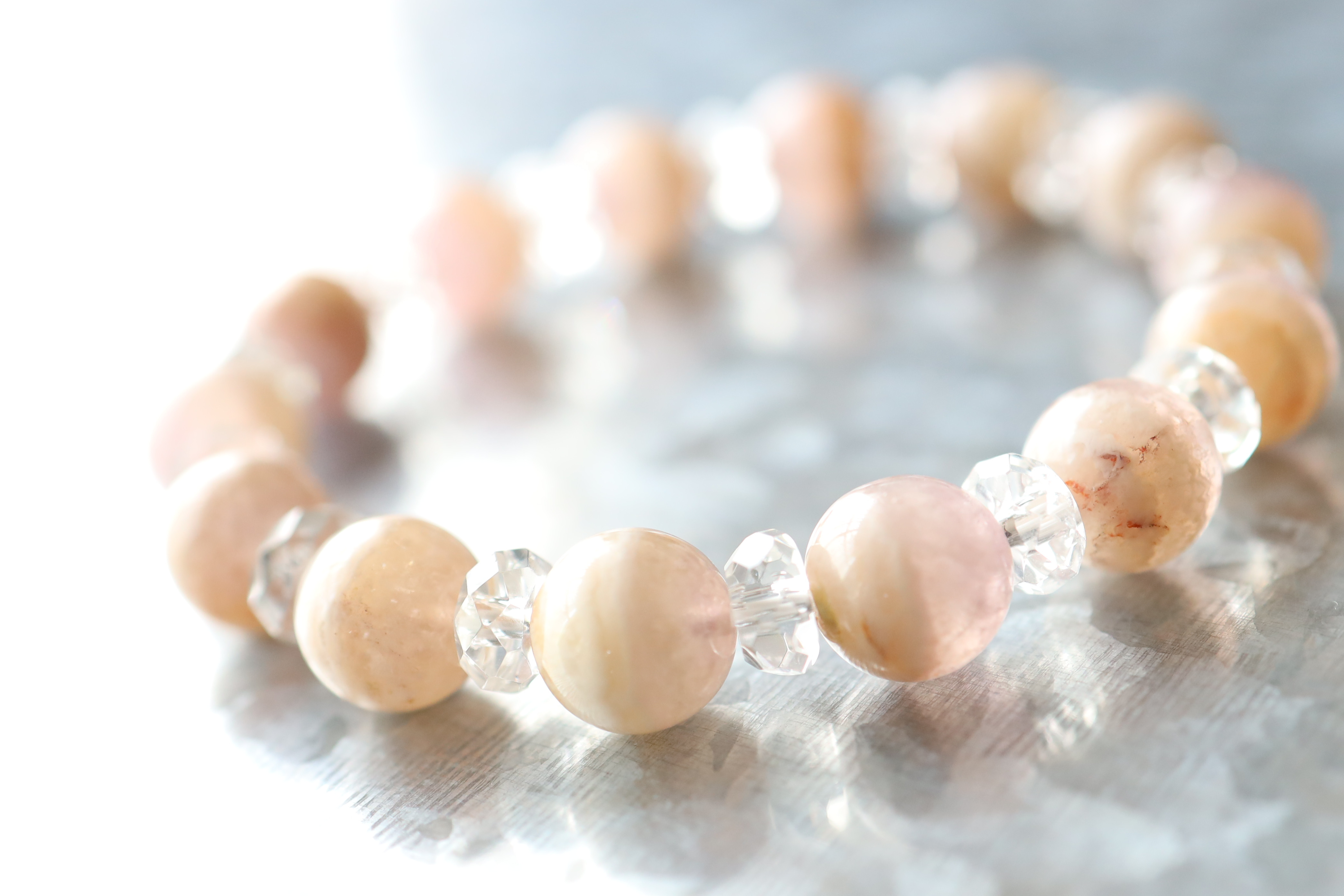 …☆プレミアムブレス☆…☆バンデッドクレイインアメジスト：10ミリ＆水晶☆…☆天然石ブレスレット☆… 6,624円