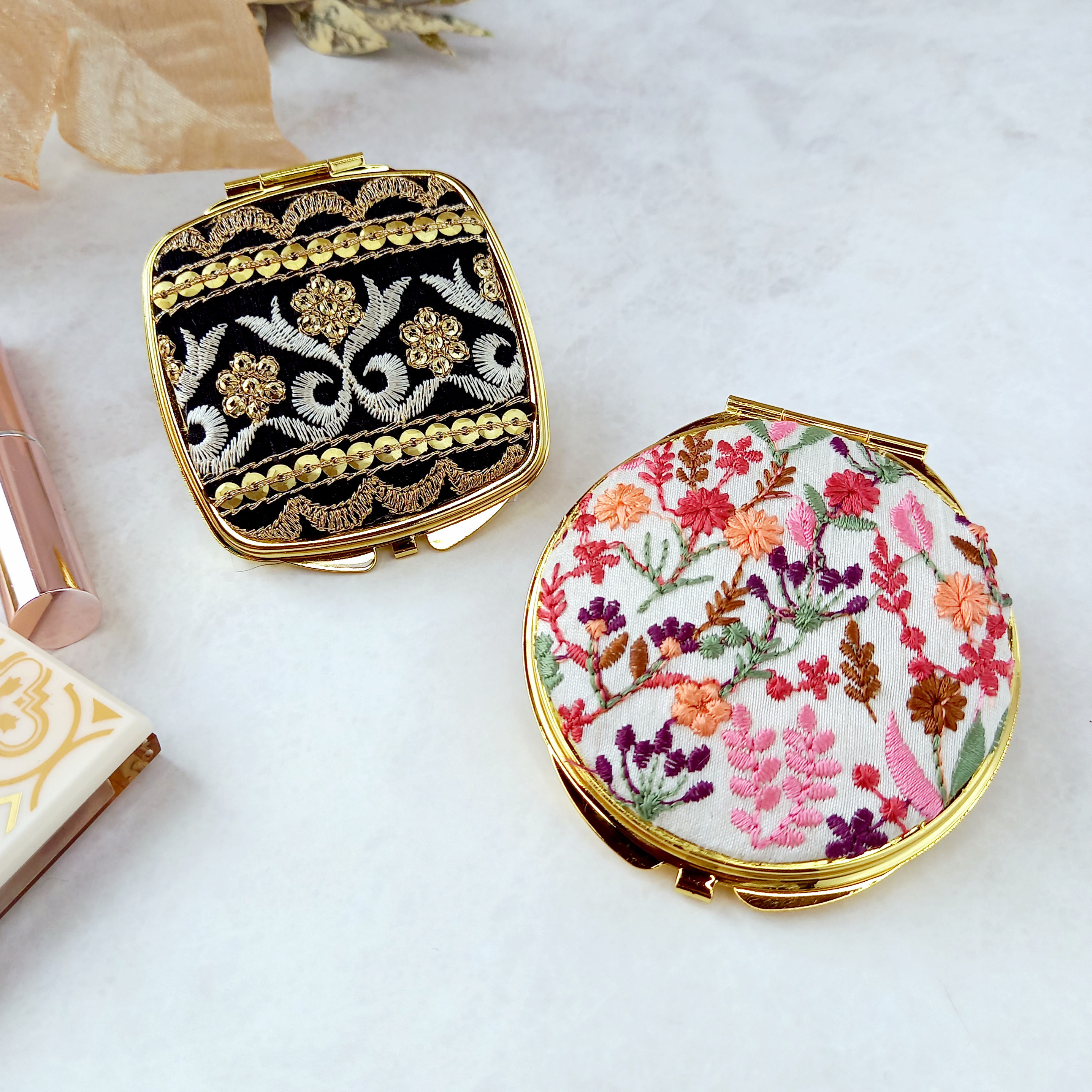華やかインド刺繍リボンのコンパクトミラー スクエア型or