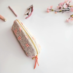 \\母の日ギフトに//ぷくまる刺繍のメガネケース/ペンケース/ロングポーチ|桜ピンク　さくら 4枚目の画像