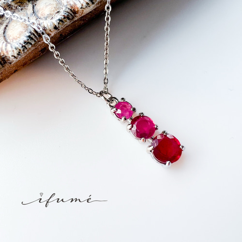ifumé】ルビーのトリロジーネックレス サージカルステンレス 金属 