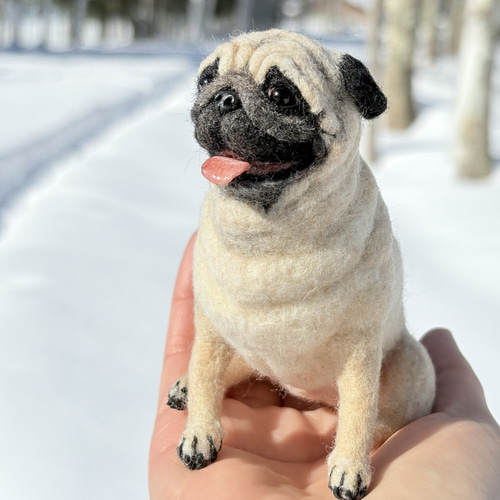 ニコニコパグちゃん】パグ 【手乗り高さ10cm】羊毛フェルトパグ 手乗り