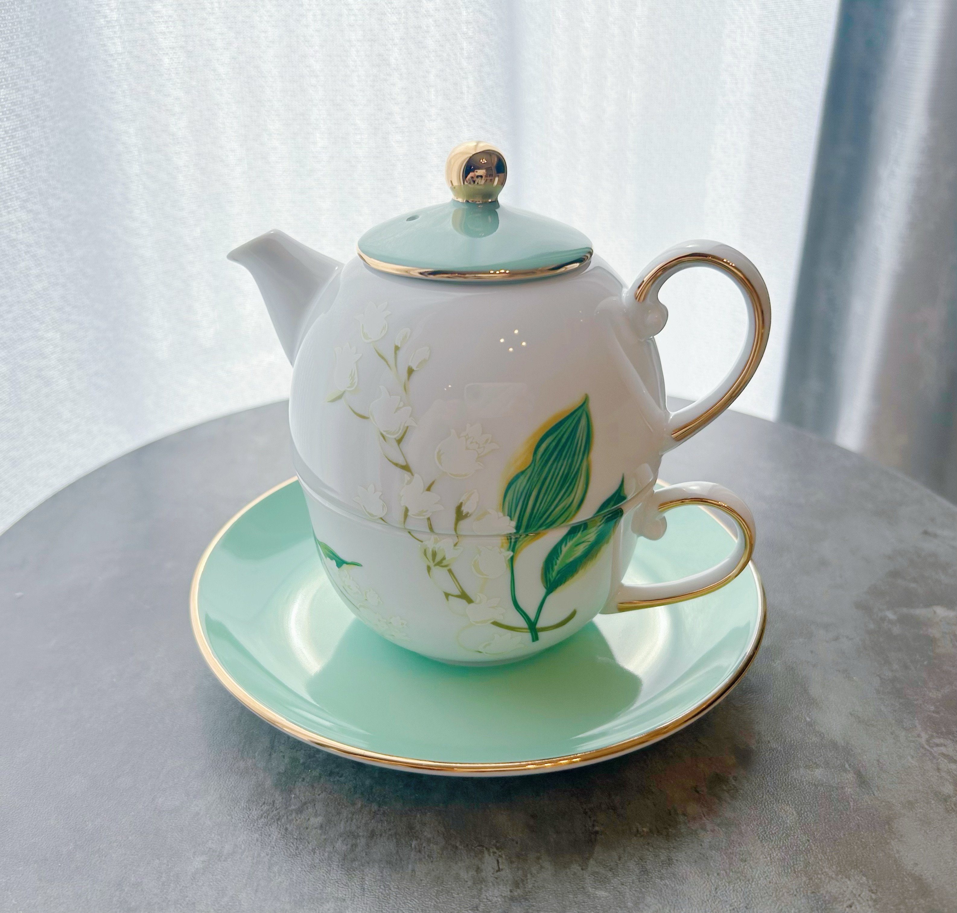 すずらん×くすみグリーンのティーフォーワン