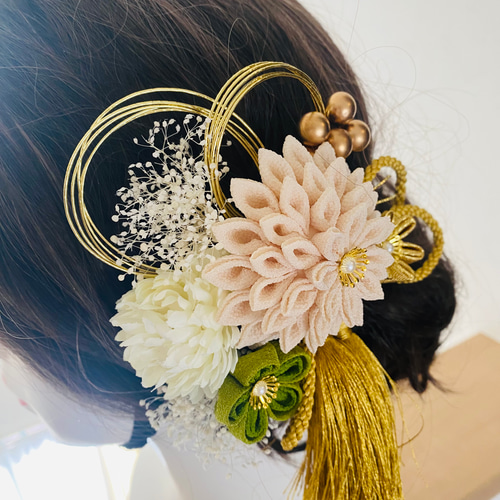 つまみ細工 髪飾り【アイボリー】大人可愛い 卒業式髪飾り 成人式髪