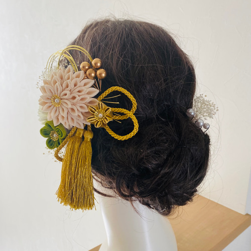 つまみ細工 髪飾り【アイボリー】大人可愛い 卒業式髪飾り 成人式髪