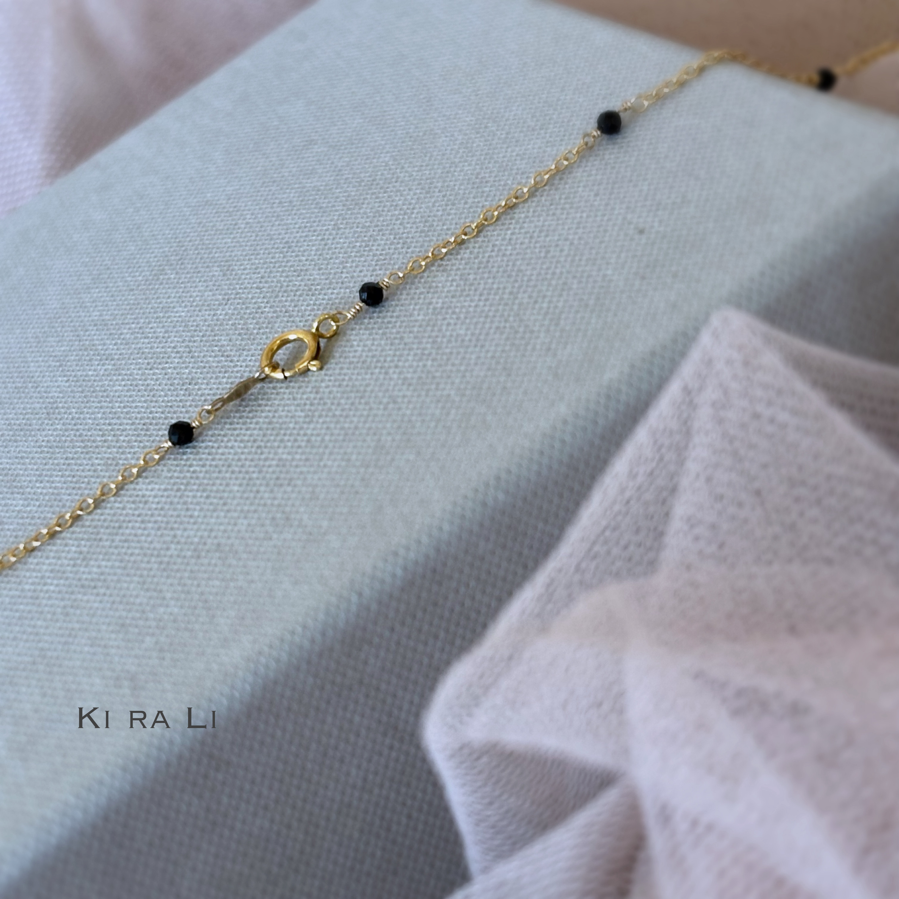 送料無料　14KGF スピネルのステーションネックレス　パールとスピネルのチャーム付