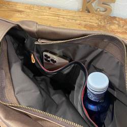 新色！シルクタフタ風撥水レザーライトモカ２WAYショルダーバッグ、Lサイズ（ファスナー）雨でもヘビロテ！ 12枚目の画像