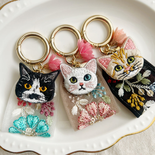 インド刺繍リボン 日本ねこちゃん 1,5m♡かわいい♡ インド刺繍リボン 日本ねこちゃん♡ 1,5m かわいい - メルカリ