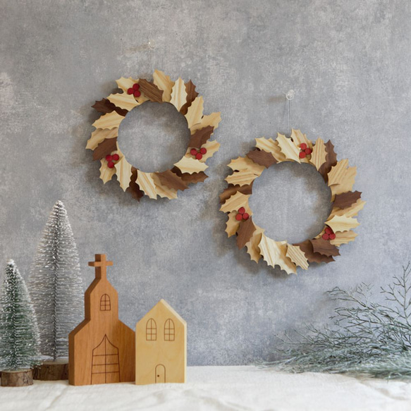 ヒイラギのリース ｜ 全２種類 クリスマス リース 柊 ウォールデコ ドア オーナメント 木製 おしゃれ ナチュラル 1枚目の画像