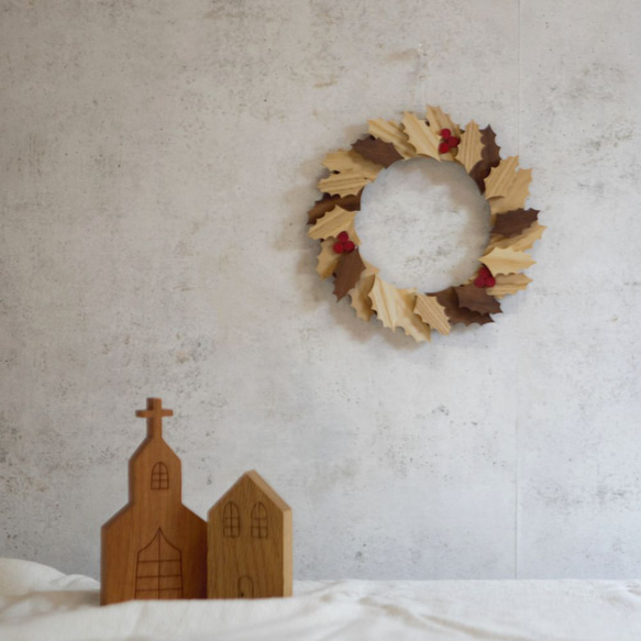 ヒイラギのリース ｜ 全２種類 クリスマス リース 柊 ウォールデコ ドア オーナメント 木製 おしゃれ ナチュラル 5枚目の画像