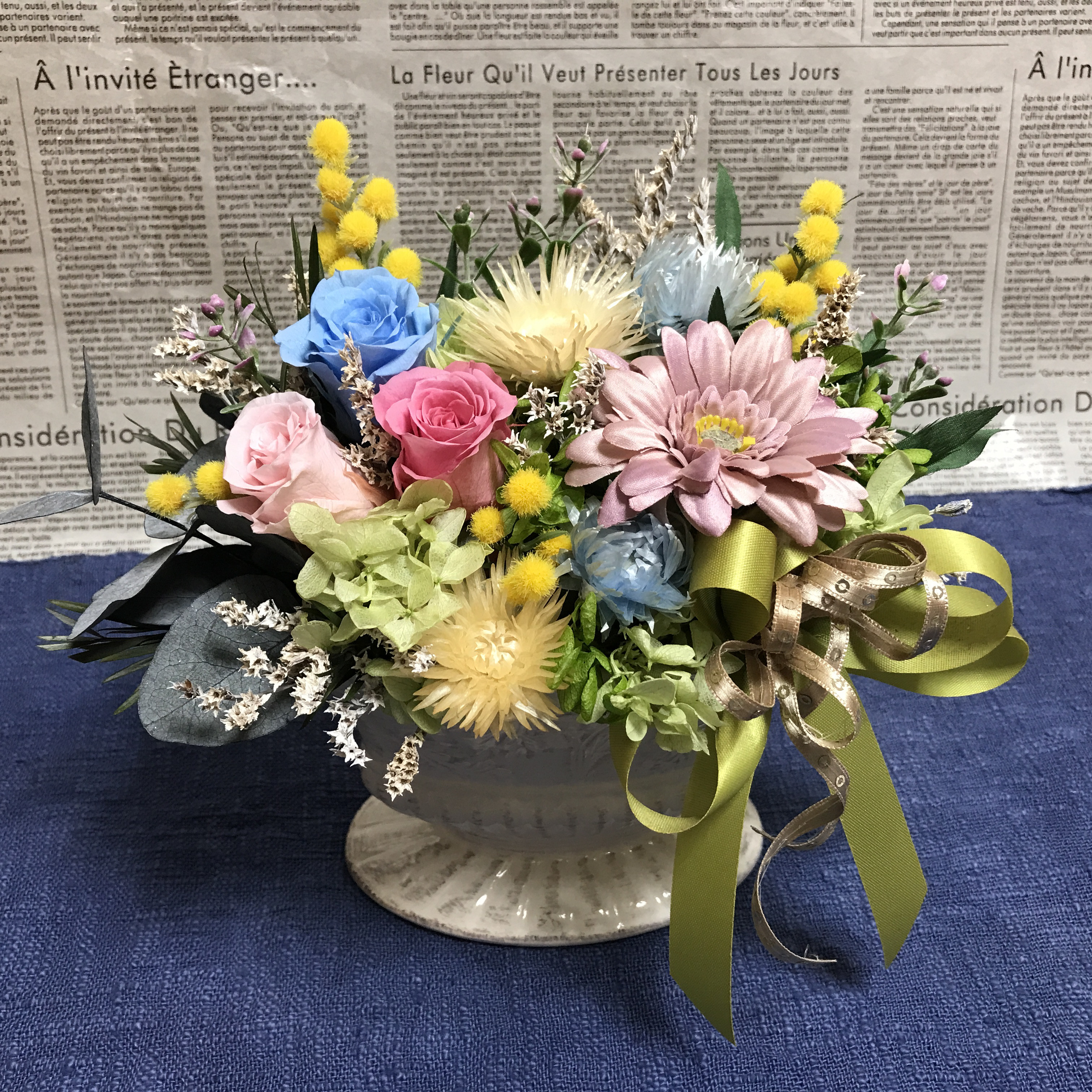 《フラワーギフト》️お誕生日＊ご結婚祝＊母の日のプリザーブドローズとアジサイのパステルアレンジ（受注制作）