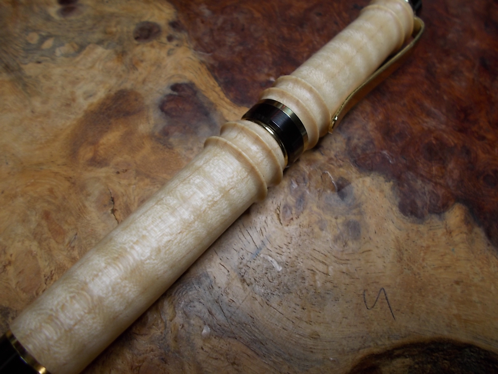 シカモアの縮杢　シガータイプのボールペン　　手作り品！
