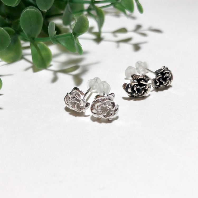純銀製＊バラのピアス 6,424円