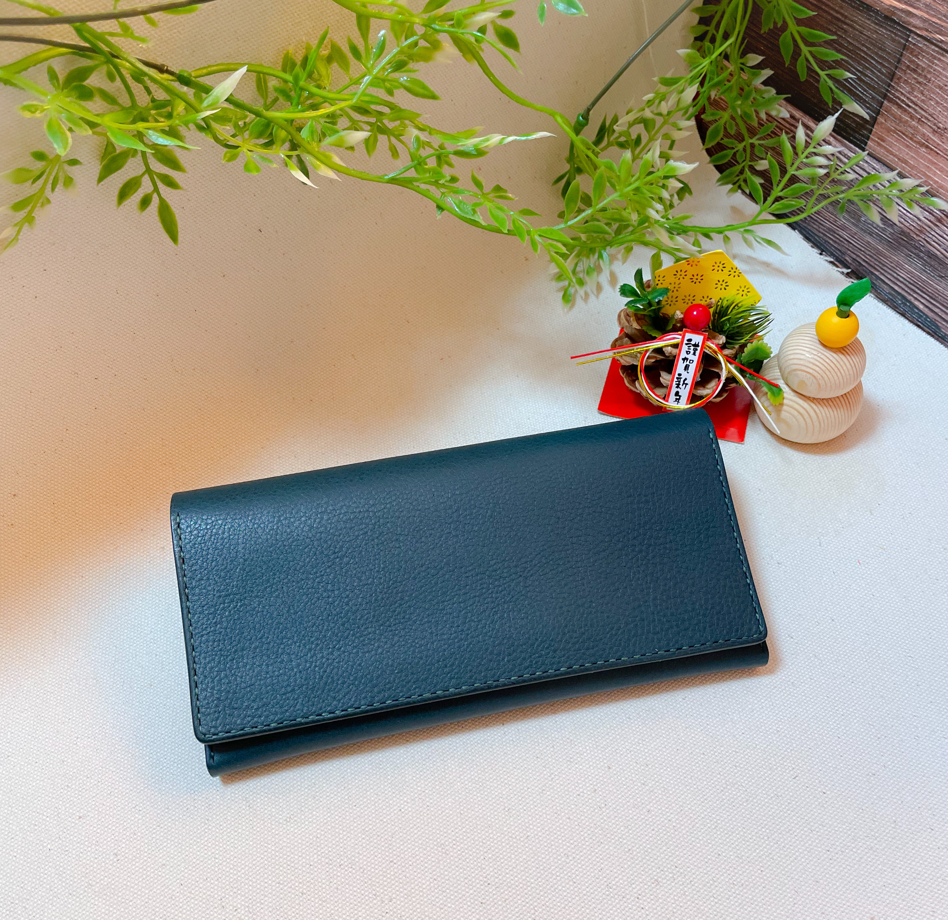 [決算セール！]イタリアンレザーのシンプルロングウォレット/カラー:ペトローリオ