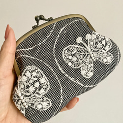 小さながま口財布＊mina perhonen 小花の刺繍が可愛いミナペルホネンの