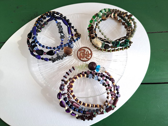 ビーズロングネックレスM（ダーク色3色）