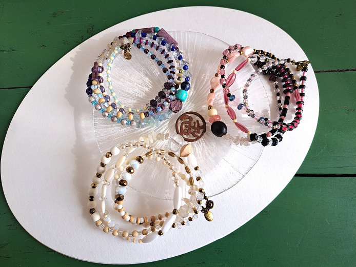 ビーズロングネックレスM（都会色3色）