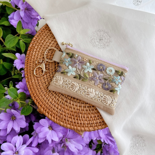 スミレ/インド刺繍×帆布☆キーホルダー付きフラットポーチ/マルチ