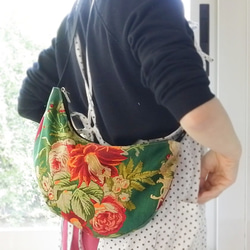 ［送料無料］フランス生地の半月ボディバッグ(カラフルイエロー)　カジュアル　大人ボディバッグ 9枚目の画像