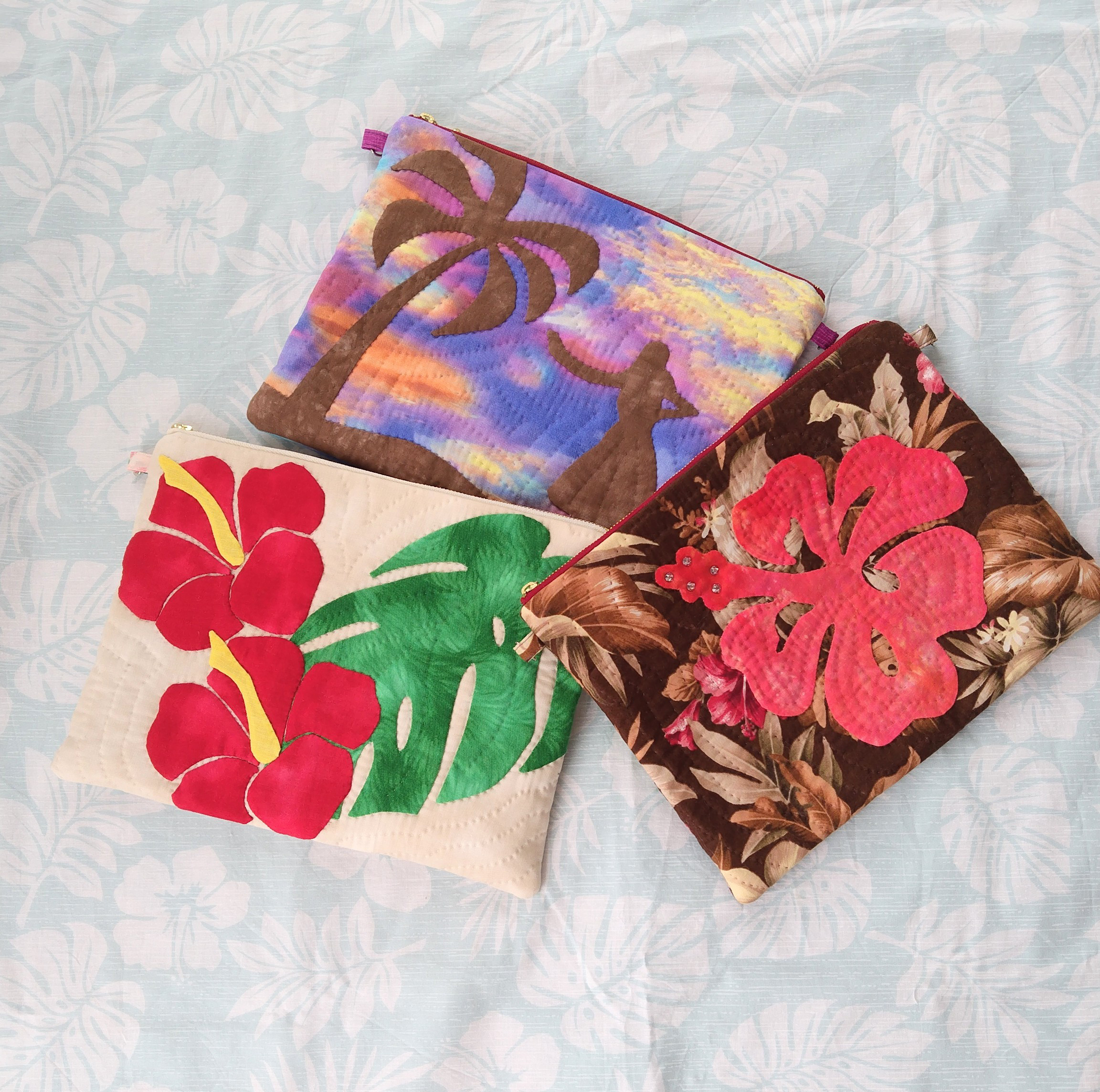 【ハワイアンキルト】☆送料込み☆ぺたんこポーチ