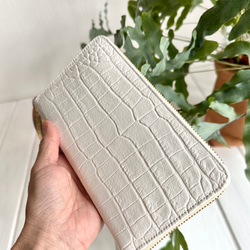 収納力重視！長財布〈TORON〉whiteホワイトクロコ型押しモデル 3枚目の画像